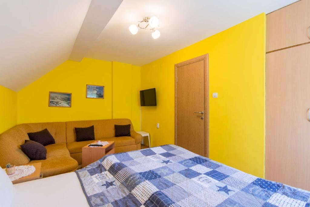 Apartments Junior Zlatibor Bagian luar foto