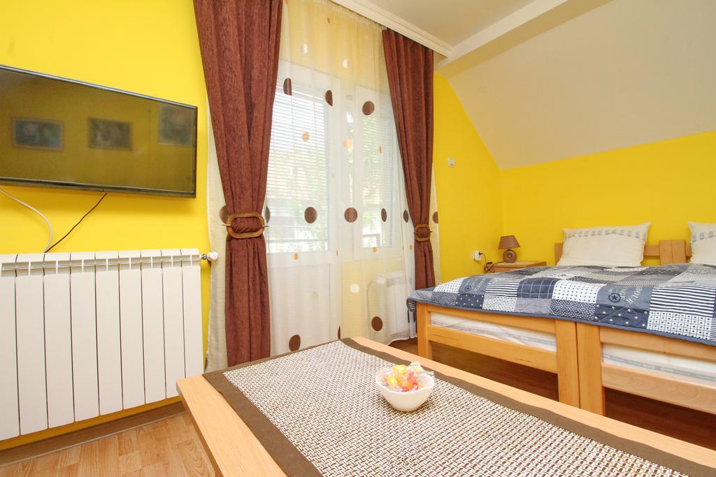 Apartments Junior Zlatibor Bagian luar foto