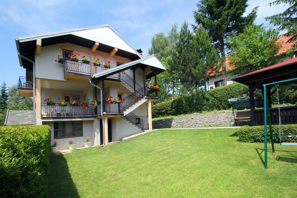 Apartments Junior Zlatibor Bagian luar foto