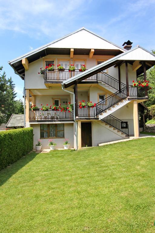 Apartments Junior Zlatibor Bagian luar foto
