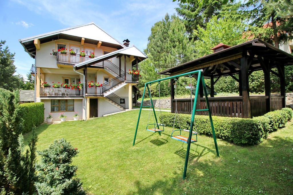 Apartments Junior Zlatibor Bagian luar foto